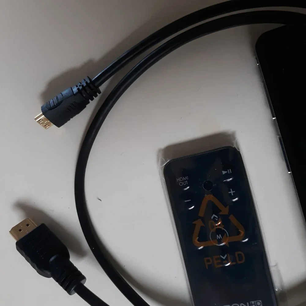 COBY PORTABLE HD VIDEO PLAYER
